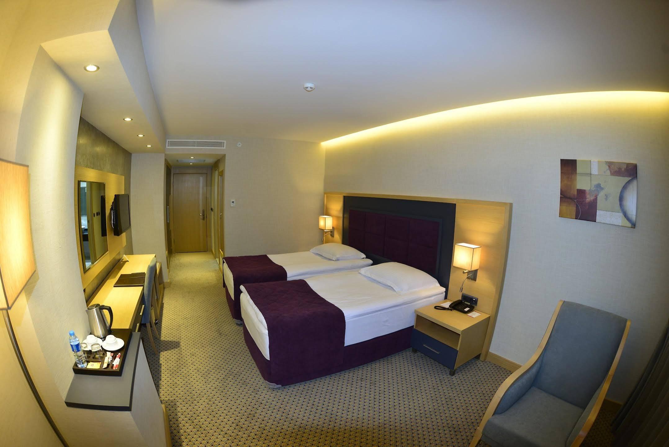 โรงแรมซิริน พาร์ค อาดานา ภายนอก รูปภาพ